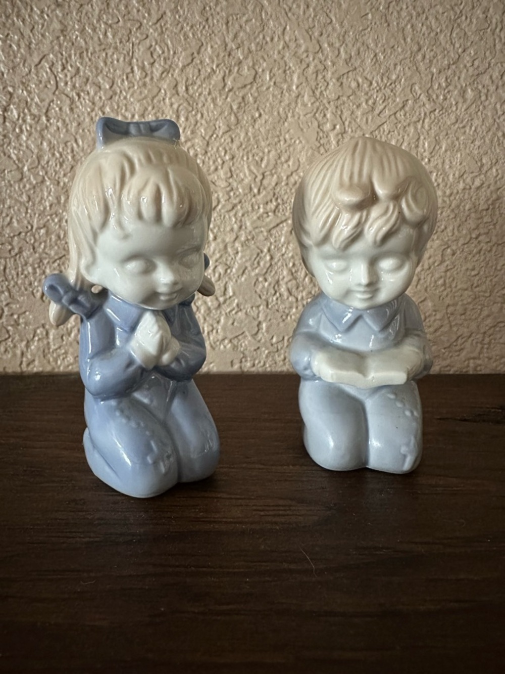 Ceramic girl & boy praying kneeling in pajamas blue & white brother &  sister